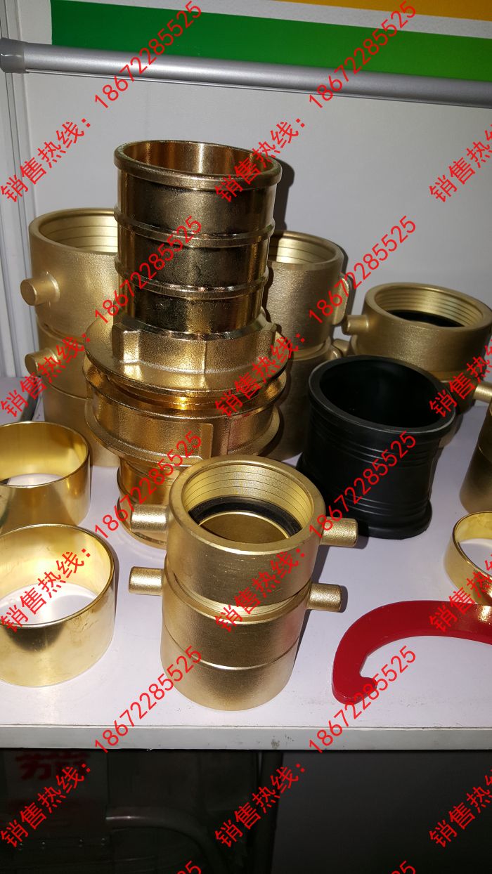 ����܇�~�|���^ 