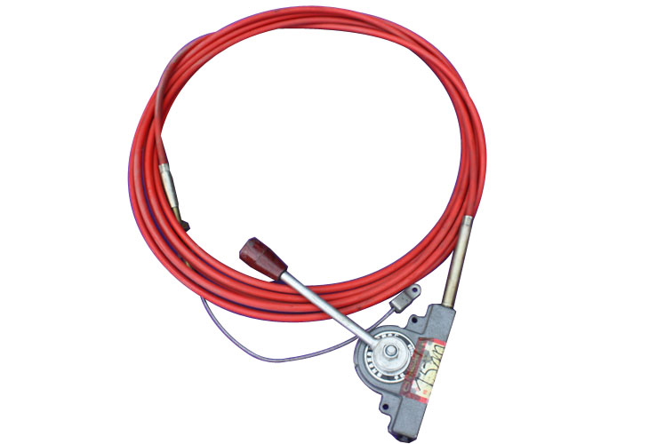 ���T����